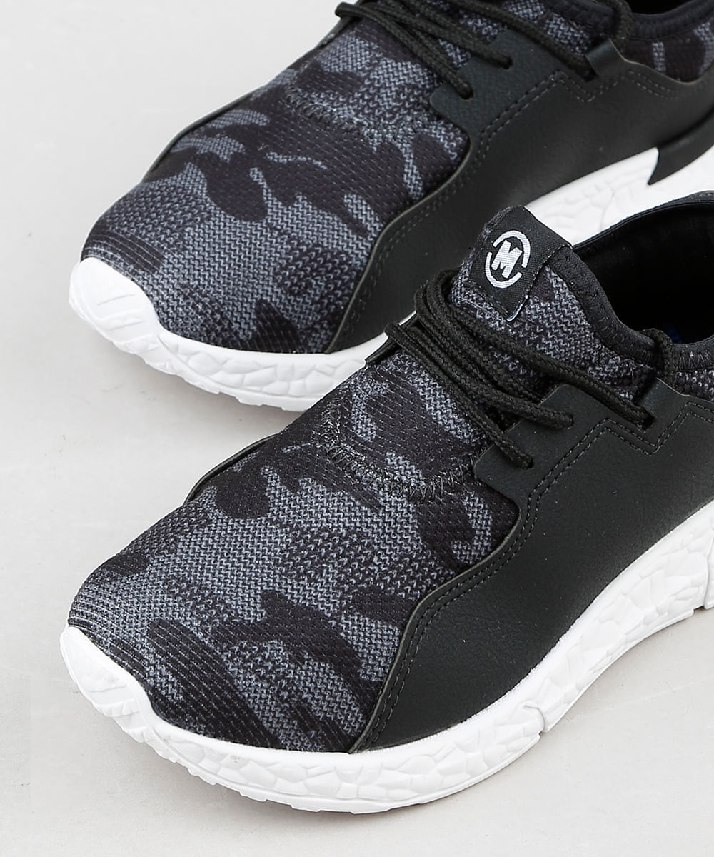 tenis preto camuflado