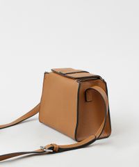 Bolsa-Feminina-Transversal-Pequena-com-Fivela-Tartaruga-Caramelo-9865140-Caramelo_4