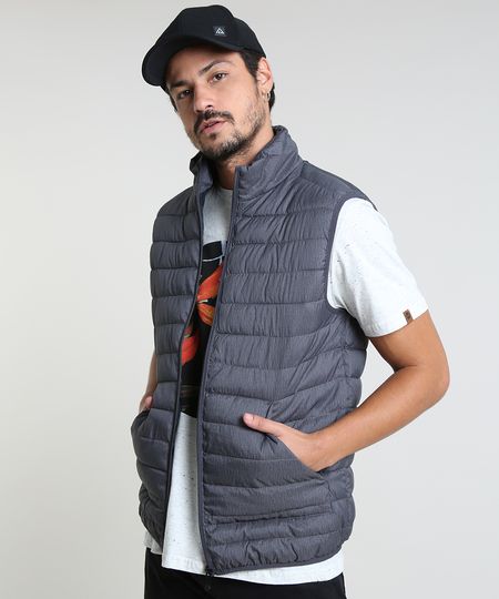 Colete Puffer Masculino Básico com Bolsos e Gola Alta Chumbo Menor preço em Colete Puffer Masculino Básico com Bolsos e Gola Alta Chumbo