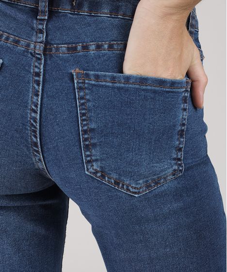 calça jeans com bolso
