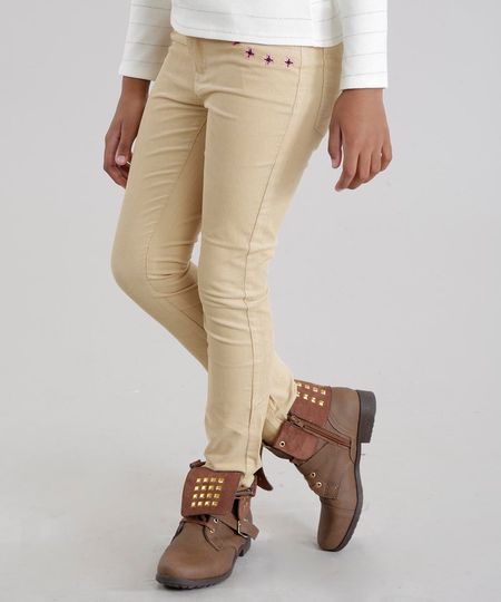 Calca-em-Veludo-Cotele-com-Bordado-Bege-Claro-8449651-Bege_Claro_1 Calca-em-Veludo-Cotele-com-Bordado-Bege-Claro-8449651-Bege_Claro_1