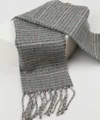 Cachecol-Feminino-Estampado-Xadrez-em-Trico-com-Barra-Desfiada-Cinza-9801879-Cinza_2