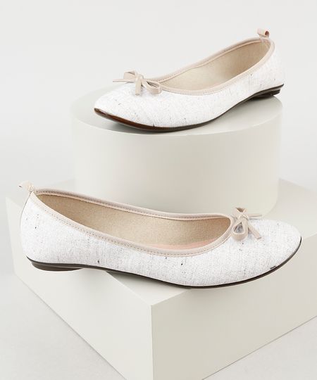 Sapatilha-Feminina-Moleca-Bico-Redondo-em-Lona-com-Laco-Bege-9942334-Bege_1