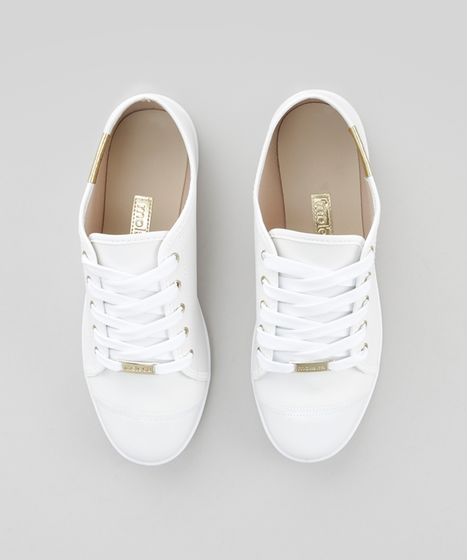 tenis envernizado branco