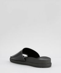 Chinelo-Slide-Tratorado-em-Verniz-Preto-8685480-Preto_3