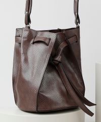 Bolsa-Feminina-Bucket-Media-Transversal-Texturizada-Cobra-Marrom-9864014-Marrom_2
