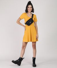 Vestido-Feminino-Curto-Canelado-com-Botoes-Manga-Curta-Mostarda-9920398-Mostarda_3