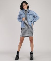 Jaqueta-Jeans-Feminina-com-Bolsos-e-Botoes-Azul-Claro-9946112-Azul_Claro_3