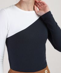 Blusa-Feminina-Canelada-com-Recorte-Bicolor-Manga-Longa-Decote-Redondo-Preta-9879259-Preto_4