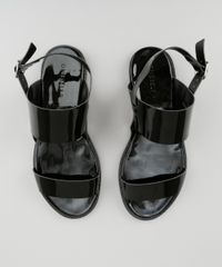 Rasteira-em-Verniz-Preta-8685504-Preto_4