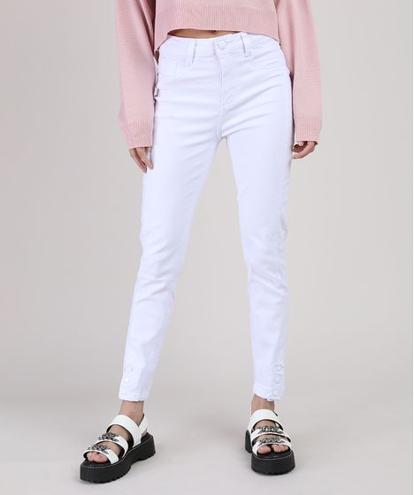 calça branca cintura alta sawary