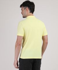Polo-Masculina-Basica-Comfort-em-Piquet-Manga-Curta-Amarela-9668817-Amarelo_2