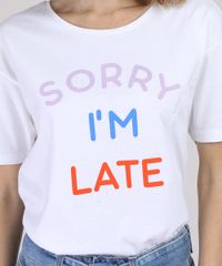 Blusa-Feminina-Tal-Mae-Tal-Filha--I-m-Late--Manga-Curta-Decote-Redondo-Branca-9945683-Branco_6