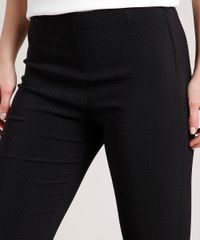 Calca-Feminina-Legging-em-Jacquard-Estampada-de-Poa-Preta-9688118-Preto_2