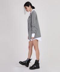 Blazer-Feminino-Manu-Gavassi-Longo-Estampado-Pied-de-Poule-com-Martingale-Preto-9817780-Preto_6