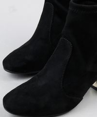 Bota-Feminina-Beira-Rio-em-Suede-Cano-Curto-Salto-Baixo-Recorte-Metalizado-Preta-9947711-Preto_3 Bota-Feminina-Beira-Rio-em-Suede-Cano-Curto-Salto-Baixo-Recorte-Metalizado-Preta-9947711-Preto_3