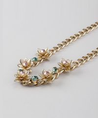 Colar-com-Flores-Dourado-8628276-Dourado_3