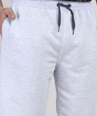 Bermuda-Juvenil-em-Moletom-com-Bolsos-Cinza-Mescla-Claro-9552521-Cinza_Mescla_Claro_2