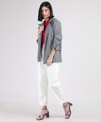 Blazer-Feminino-Longo-Estampado-Pied-de-Poule-com-Bolsos-e-Martingale-Preto-9951005-Preto_3
