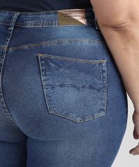 Calca-Jeans-Feminina-Plus-Size-Sawary-Cigarrete-Cintura-Alta-com-Rasgos-e-Barra-Desfiada-Azul-Escuro-9945253-Azul_Escuro_5