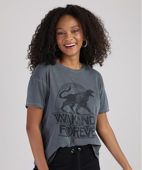 Blusa-Feminina-Pantera-Negra--Wakanda-Forever--Manga-Curta-Decote-Redondo-Chumbo-9894524-Chumbo_1