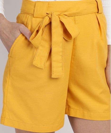short amarelo cintura alta