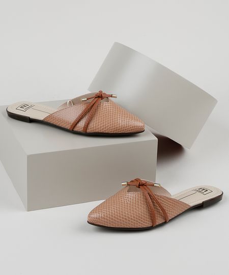 Mule-Feminino-Moleca-Cobra-com-Tira-e-No-Bico-Fino-Bege-Claro-9948004-Bege_Claro_1 Mule-Feminino-Moleca-Cobra-com-Tira-e-No-Bico-Fino-Bege-Claro-9948004-Bege_Claro_1