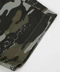 Bermuda-de-Sarja-Reta-Estampada-Camuflada-com-Bolsos-Verde-Militar-9942098-Verde_Militar_4