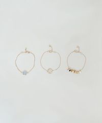 Kit-de-3-Pulseiras-Femininas-com-Folhas-e-Medalha-Dourado-Kit-de-3-Pulseiras-Femininas-com-Folhas-e-Medalha-Dourado_5