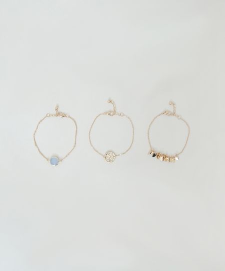 Kit-de-3-Pulseiras-Femininas-com-Folhas-e-Medalha-Dourado-Kit-de-3-Pulseiras-Femininas-com-Folhas-e-Medalha-Dourado_5 Kit-de-3-Pulseiras-Femininas-com-Folhas-e-Medalha-Dourado-Kit-de-3-Pulseiras-Femininas-com-Folhas-e-Medalha-Dourado_5
