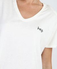 Blusa-Feminina--Hey--com-Ombreira-Manga-Curta-Decote-V-Off-White-9956818-Off_White_4 Blusa-Feminina--Hey--com-Ombreira-Manga-Curta-Decote-V-Off-White-9956818-Off_White_4