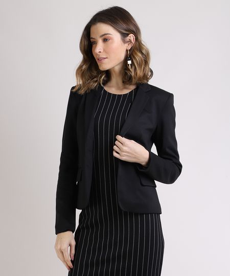 Blazer Feminino Básico Acinturado com Bolsos e Botões Preto - PP Menor preço em Blazer Feminino Básico Acinturado com Bolsos e Botões Preto - PP