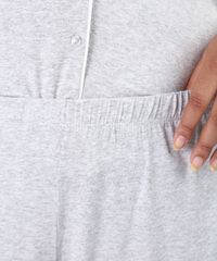 Pijama-Feminino-Plus-Size-Camisa-com-Vivo-Contrastante-e-Bolso-Manga-Longa-Cinza-Mescla-Claro-9955076-Cinza_Mescla_Claro_5