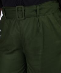 Bermuda-Feminina-Plus-Size-Cintura-Alta-Alfaiatada-com-Cinto-Verde-Militar-9956378-Verde_Militar_4