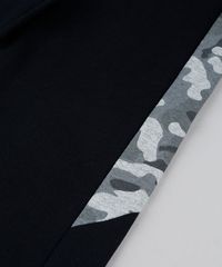 Calca-de-Moletom-Juvenil-Jogger-com-Recorte-Lateral-Camuflado-Preta-9942949-Preto_4