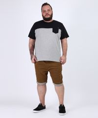 Camiseta-Masculina-Plus-Size-com-Recorte-e-Bolso-Manga-Curta-Gola-Careca-Cinza-Mescla-9952566-Cinza_Mescla_3