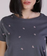 Blusa-Feminina-Estampada-de-Rosas-Manga-Curta-Decote-Redondo-Chumbo-9943535-Chumbo_4