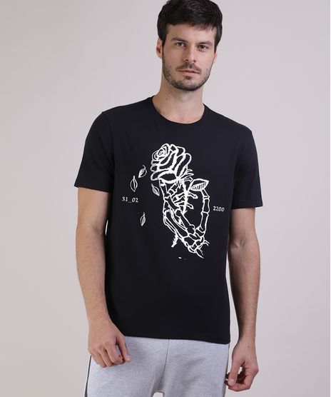 Camiseta-Masculina-Metalizada-Esqueleto-com-Rosa-Manga-Curta-Gola-Careca-Preta-9950957-Preto_1