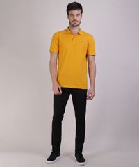Polo-Masculina-Basica-em-Piquet-com-Bordado-Manga-Curta-Amarela-9725321-Amarelo_3