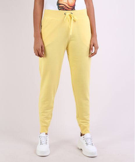 Calca-Feminina-em-Moletom-Jogger-Cintura-Media-com-Bolsos-Amarelo-Claro-9948942-Amarelo_Claro_1