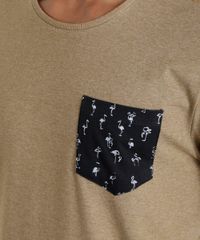 Camiseta-com-Bolso-Estampada-de-Flamingos-Caramelo-8679182-Caramelo_4