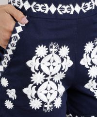 Short-com-Bordado-Azul-Marinho-8600510-Azul_Marinho_4