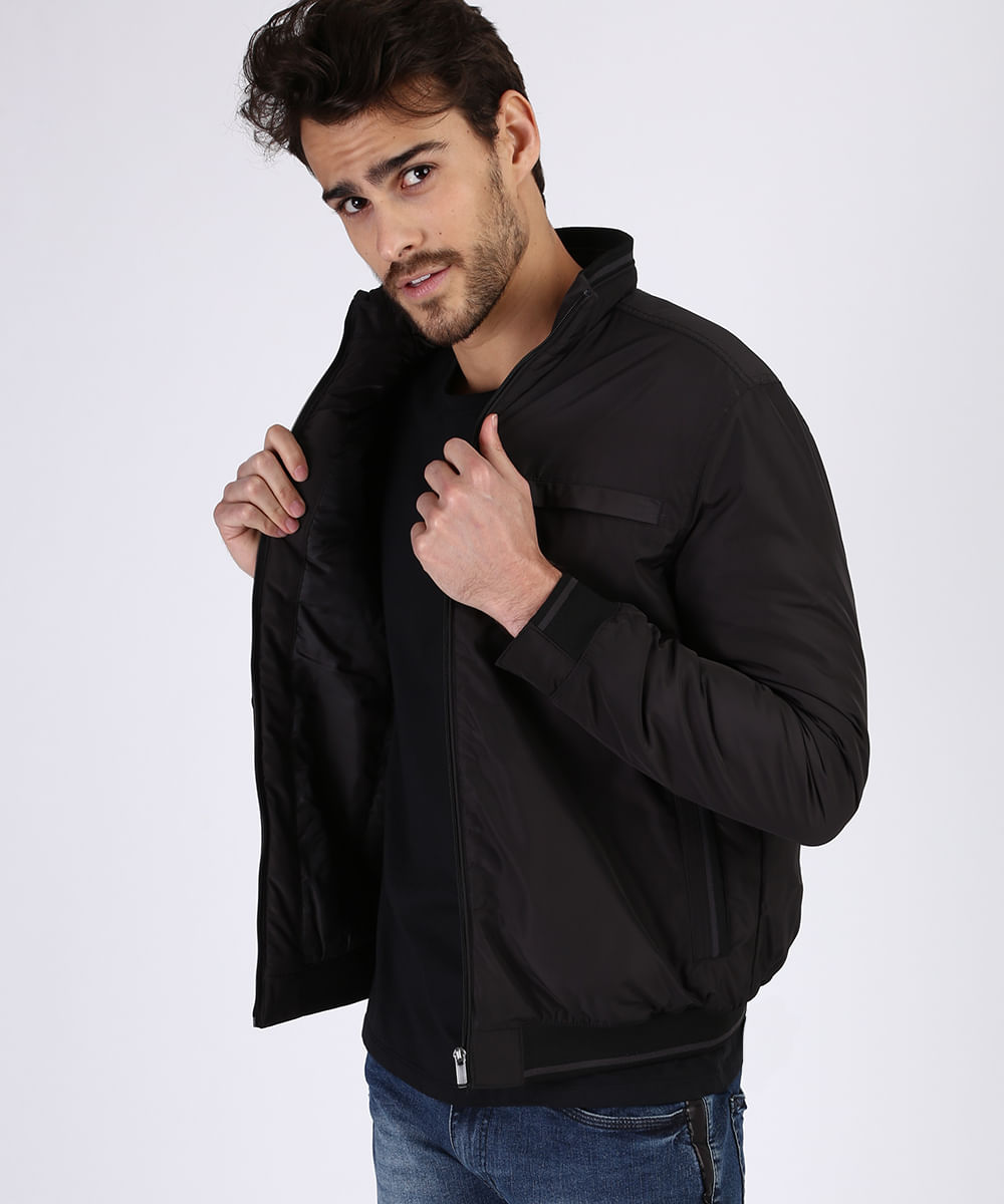 Jaqueta Masculina Acolchoada em Nylon com Bolsos Gola Alta Preta