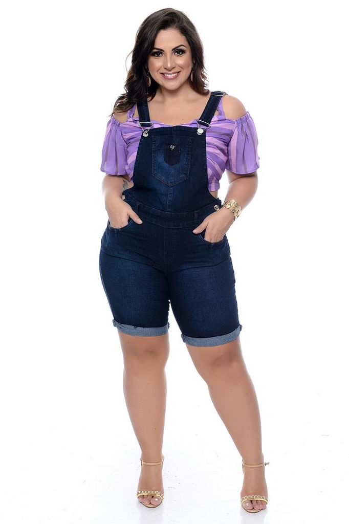 comprar jardineira jeans plus size