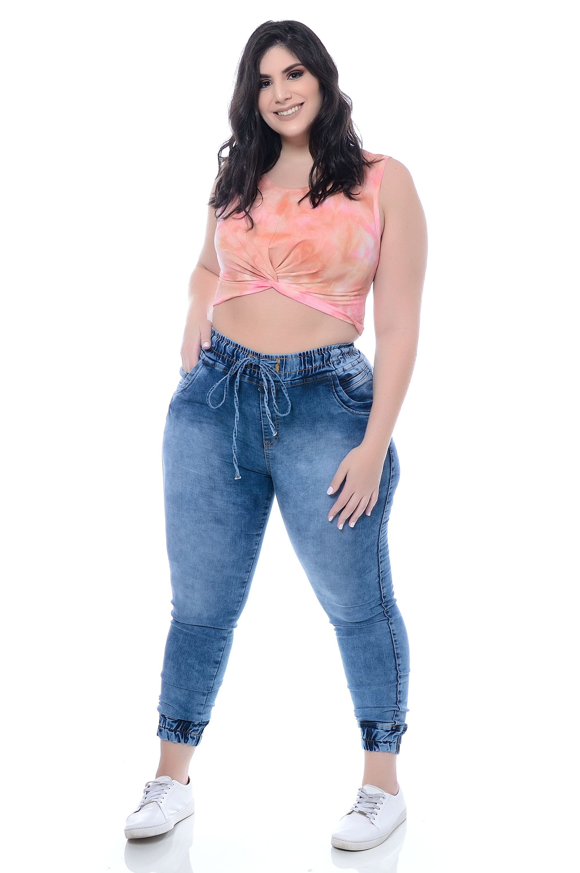 calça jeans jogger feminina plus size