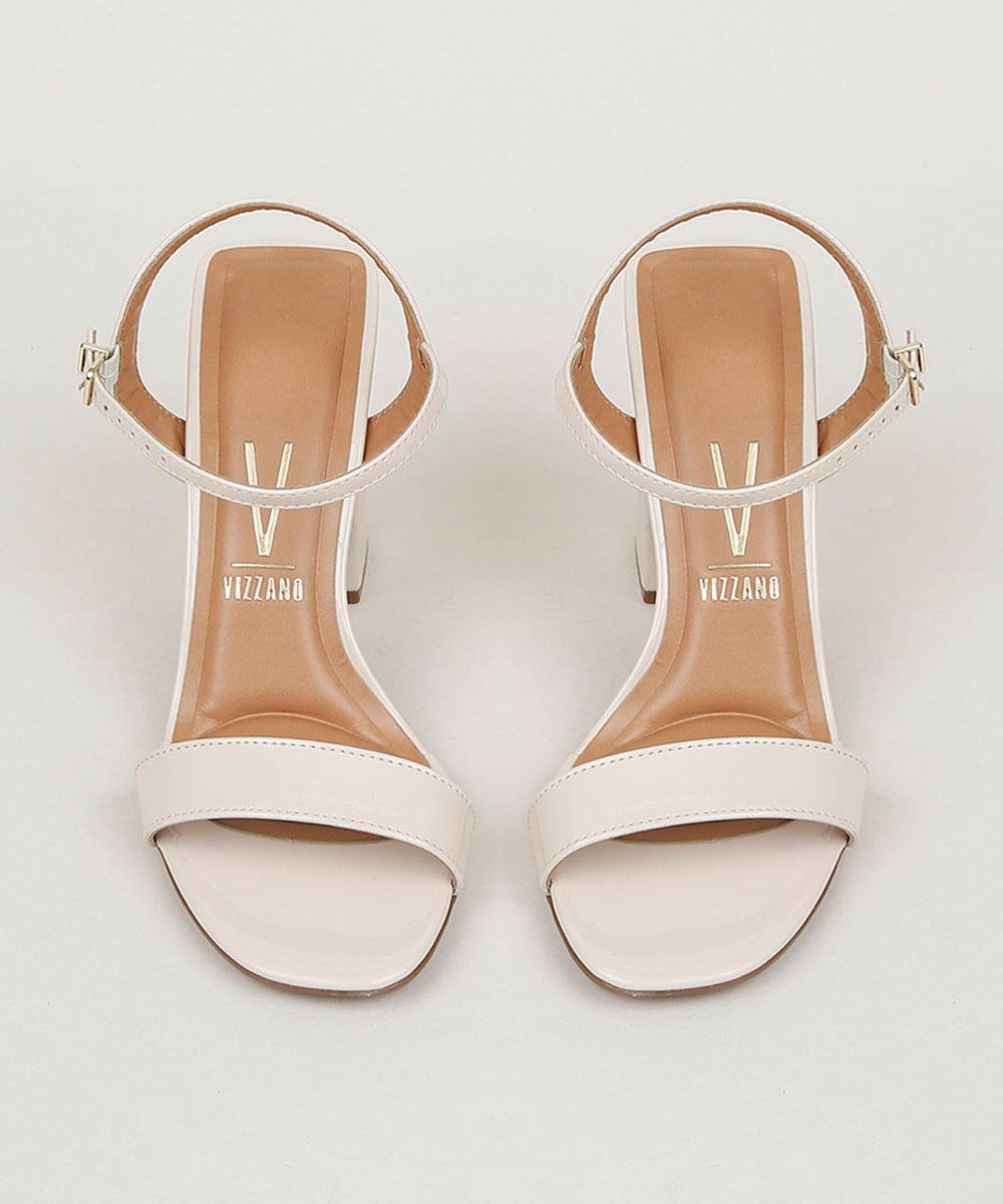 sandália branca da vizzano