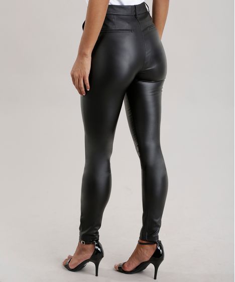 calça skinny resinada