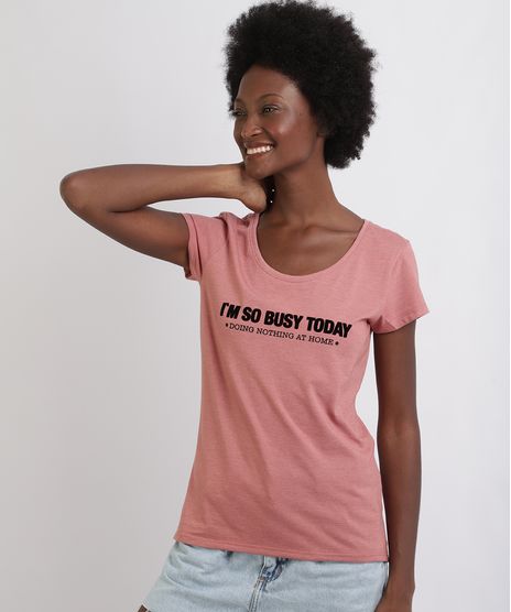 Blusa-Feminina-Estampada--I-m-so-busy-today--Flocado-Manga-Curta-Decote-Redondo-Rosa-9943211-Rosa_1