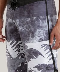 Bermuda-Estampada-Floral-Preta-8586468-Preto_4
