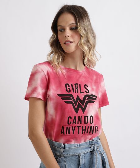 Blusa-Feminina-Mulher-Maravilha-Estampada-Tie-dye--Girls-Can-do-Anything--Manga-Curta-Decote-Redondo-Vermelha-9949182-Vermelho_1